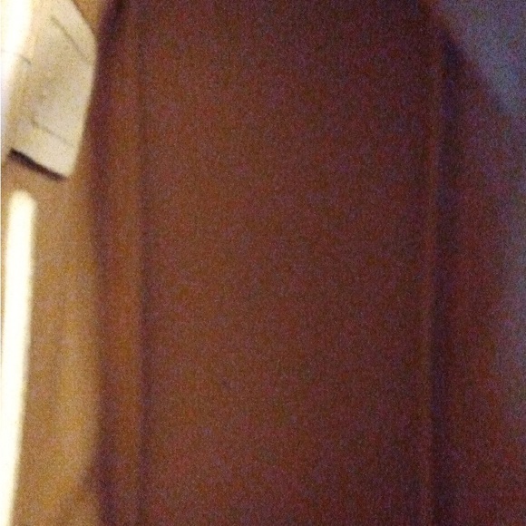 Micheal kors hand bag small new condition also comes with d bag - Picture 3 of 6